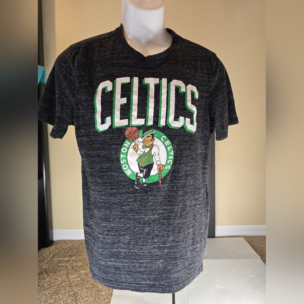 Boston Celtics Men's Gray NBA Basketball T-Shirt - Ultra Game - size Large